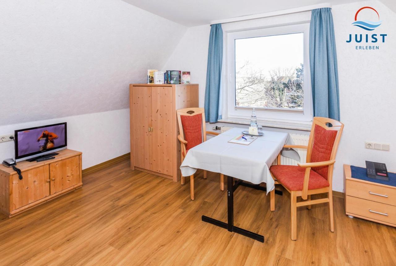 Haus Deichgraf 177 - Wohnung 7 Juist Bagian luar foto